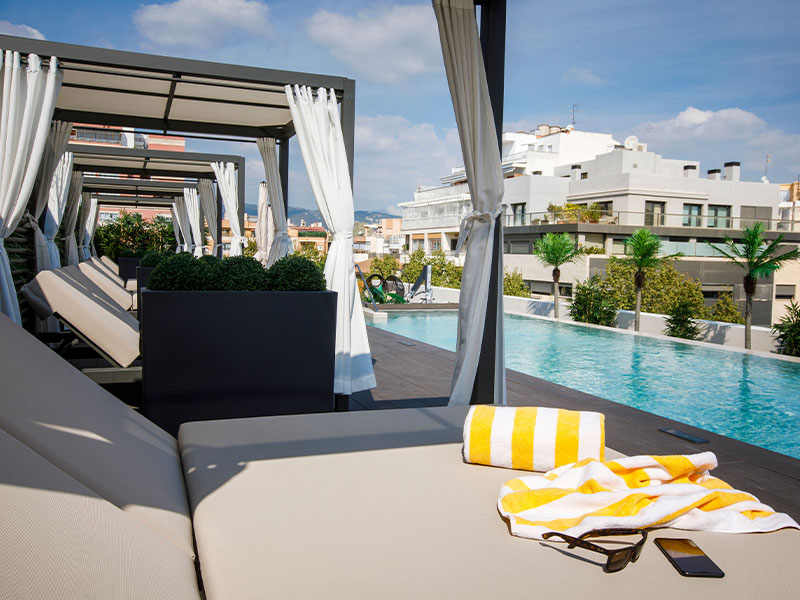 Piscina en la azotea del Protur Naisa Palma Hotel