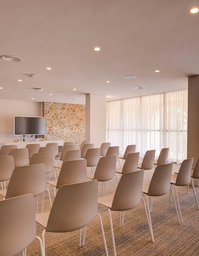Sala de conferencias del Protur Safari Park Aparthotel en Sa Coma, Mallorca