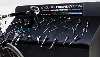 Taller de bicicletas en instalaciones de Protur Hotels en Sa Coma, Mallorca